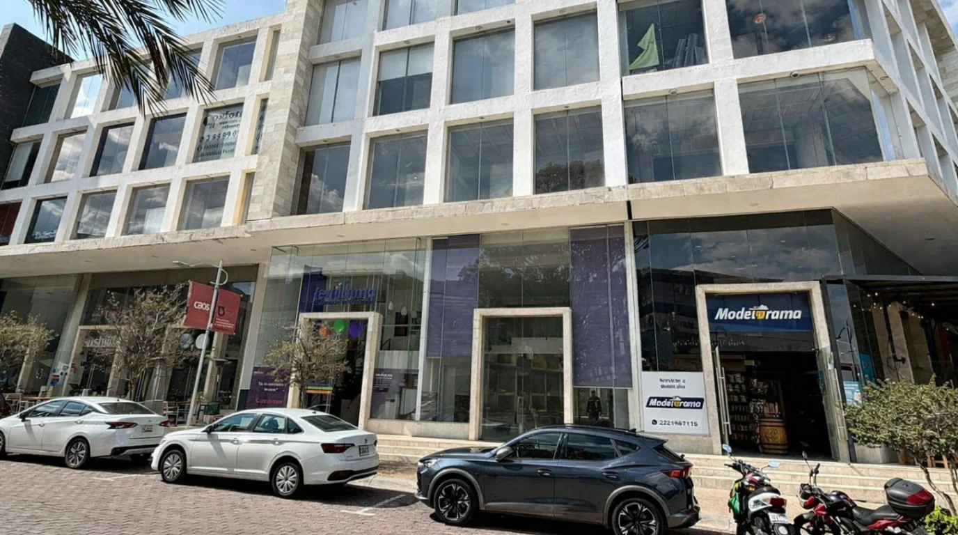 Local 16 Sonata, Lomas de Angelopolis - foto 1