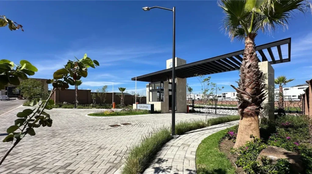 Lote Parque Lucerna (Lomas de Angelopolis III)