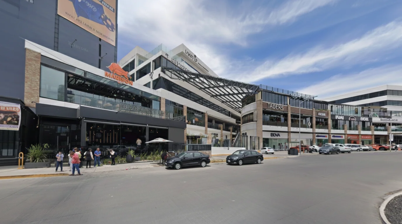 Local 102 Paseos de Angelopolis - foto principal