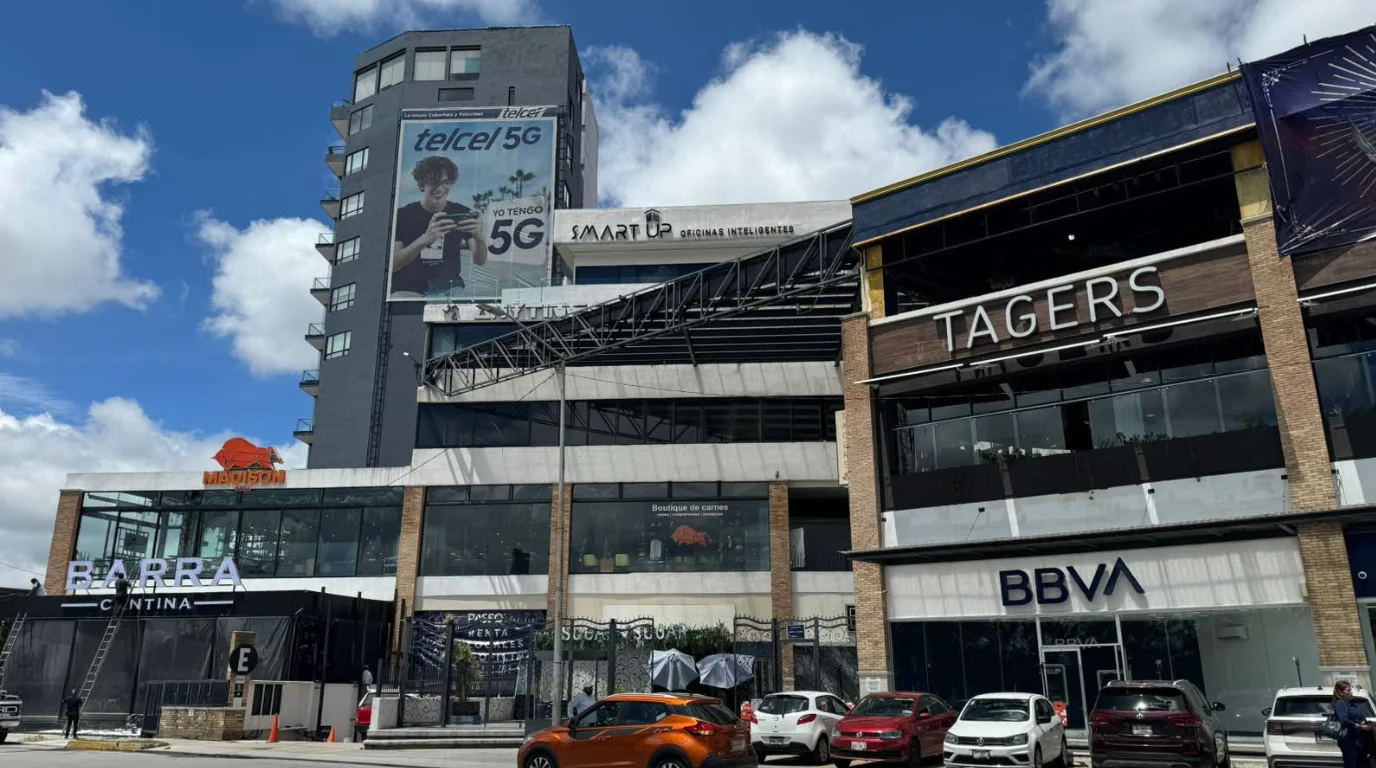 Local 102 Paseos de Angelopolis - foto 1