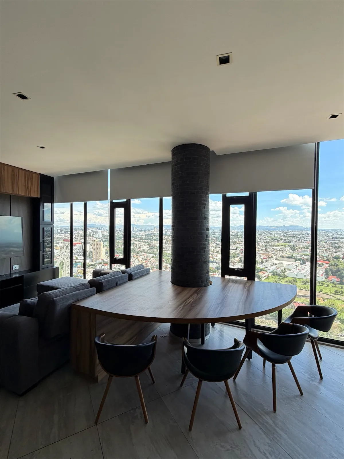 Torre Quore Penthouse #2401 (amueblado) - foto 3