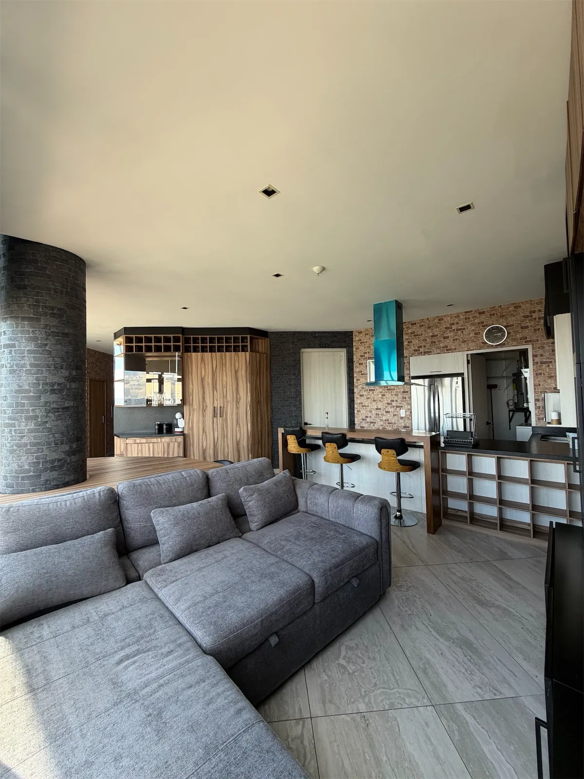 Torre Quore Penthouse #2401 (amueblado) - foto 1